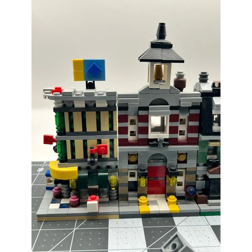 LEGO Creator Expert Mini Modulars 10230 Set No Box No Manual 5 Buildings